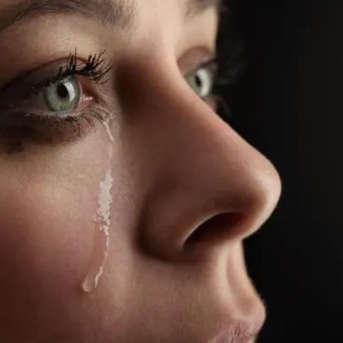 ¿Qué pasa en tu cuerpo cuando reprimes una emoción?